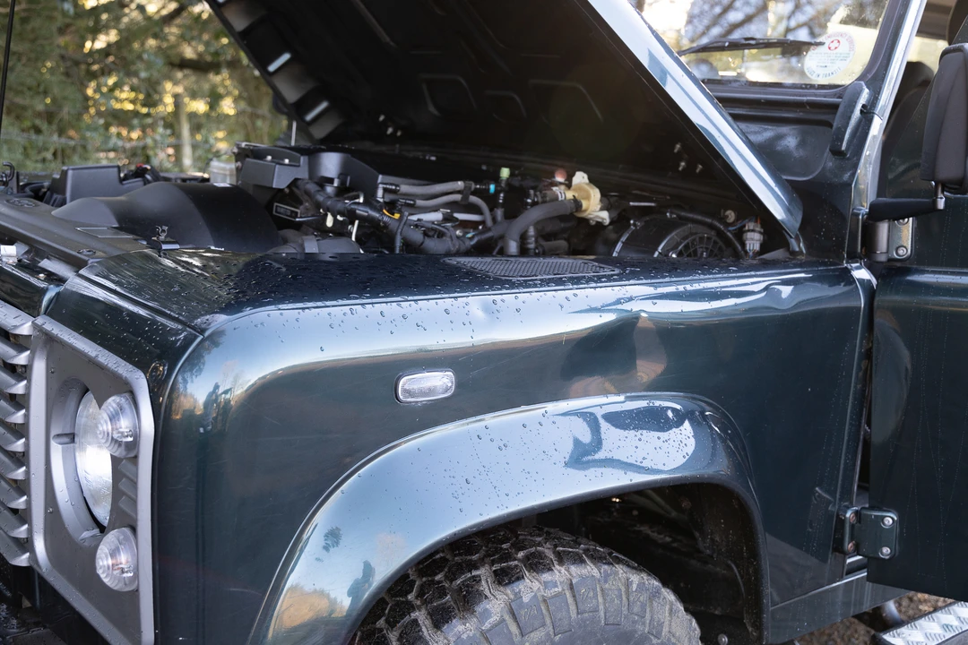 2015 Land Rover Defender 110 - Image 29 of 31