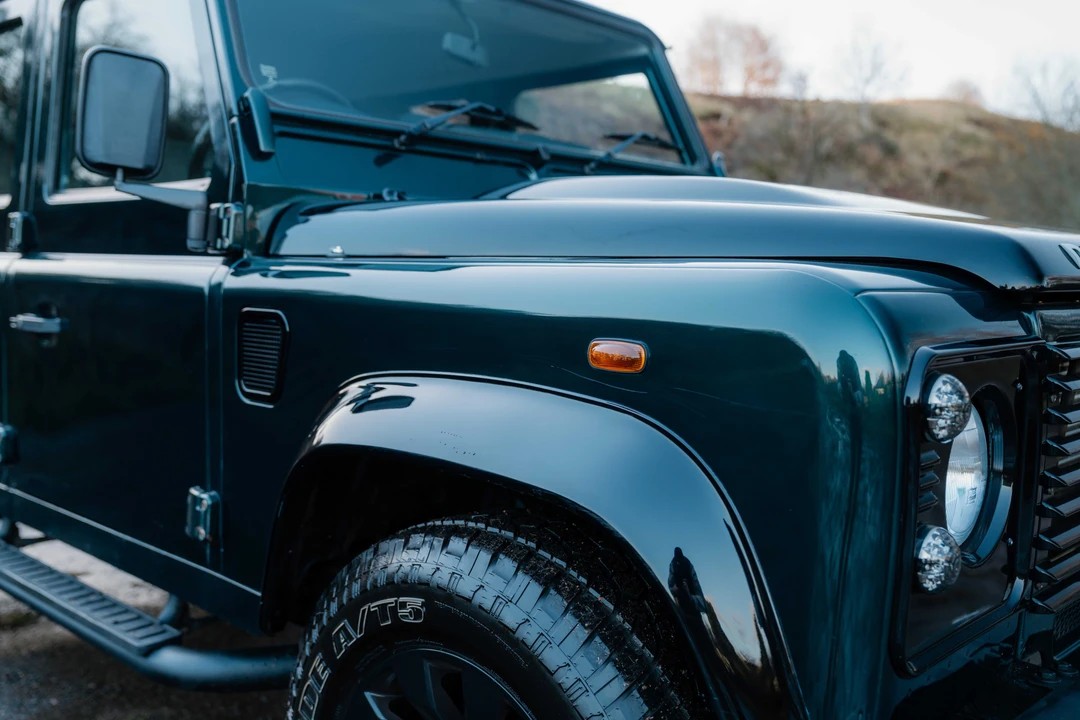 2015 Land Rover Defender 110 - Image 21 of 31