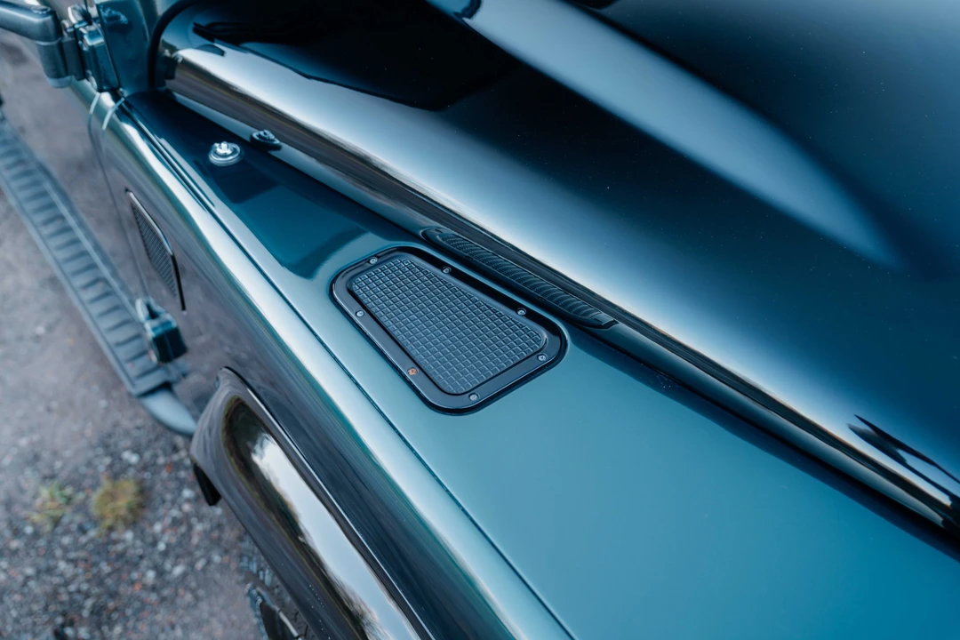 2015 Land Rover Defender 110 - Image 24 of 31