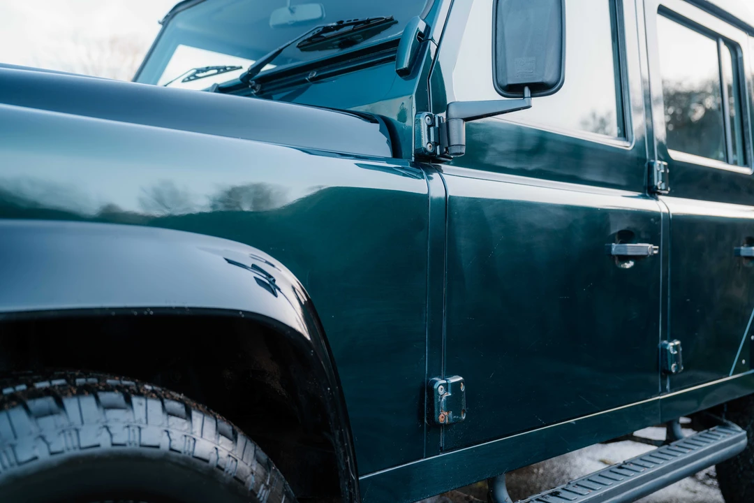 2015 Land Rover Defender 110 - Image 26 of 31