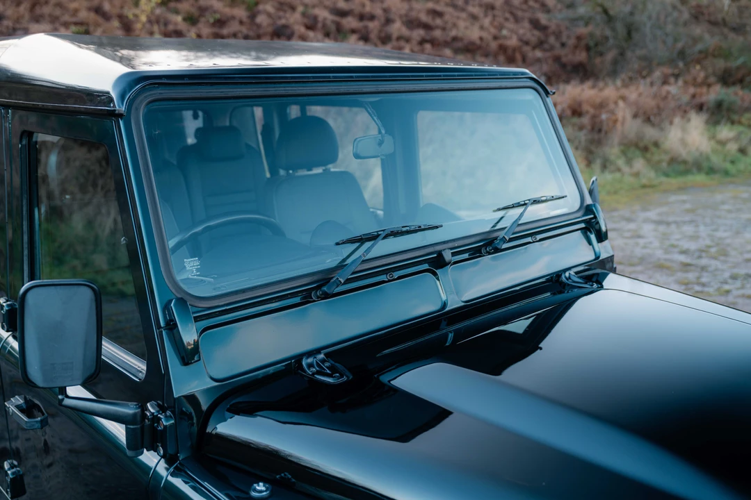 2015 Land Rover Defender 110 - Image 28 of 31