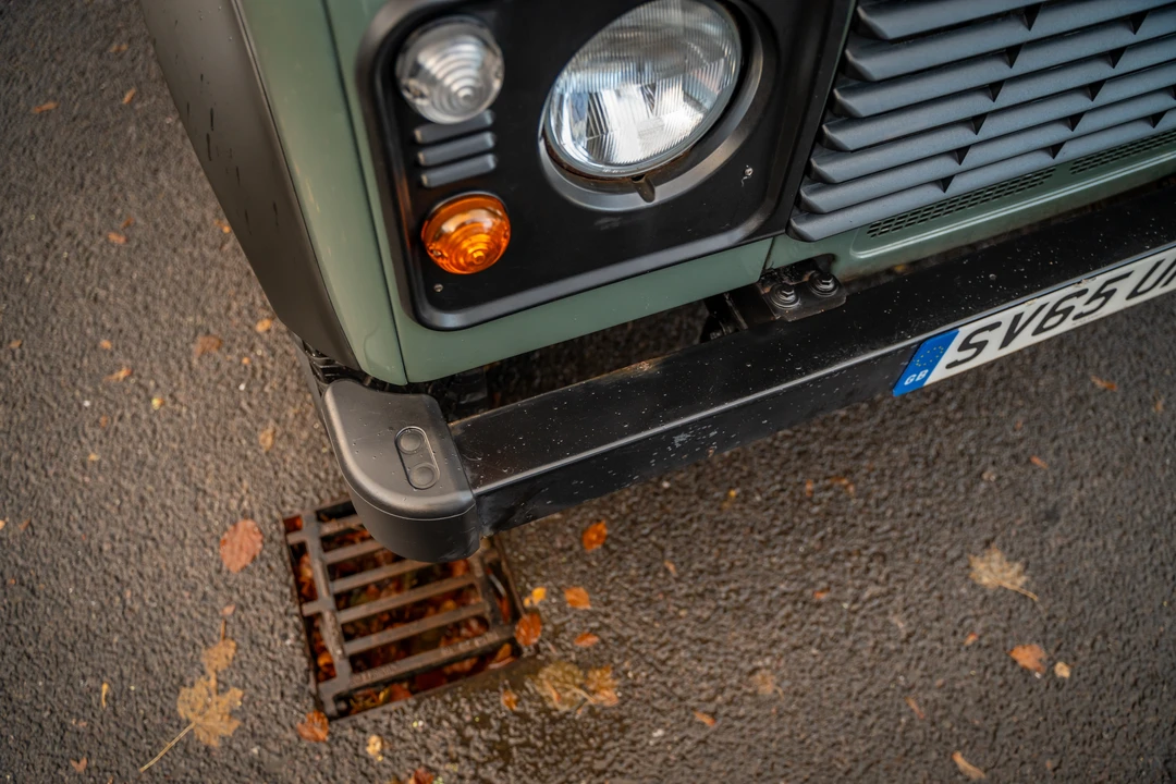 2015 Land Rover Defender 110 - Image 27 of 31