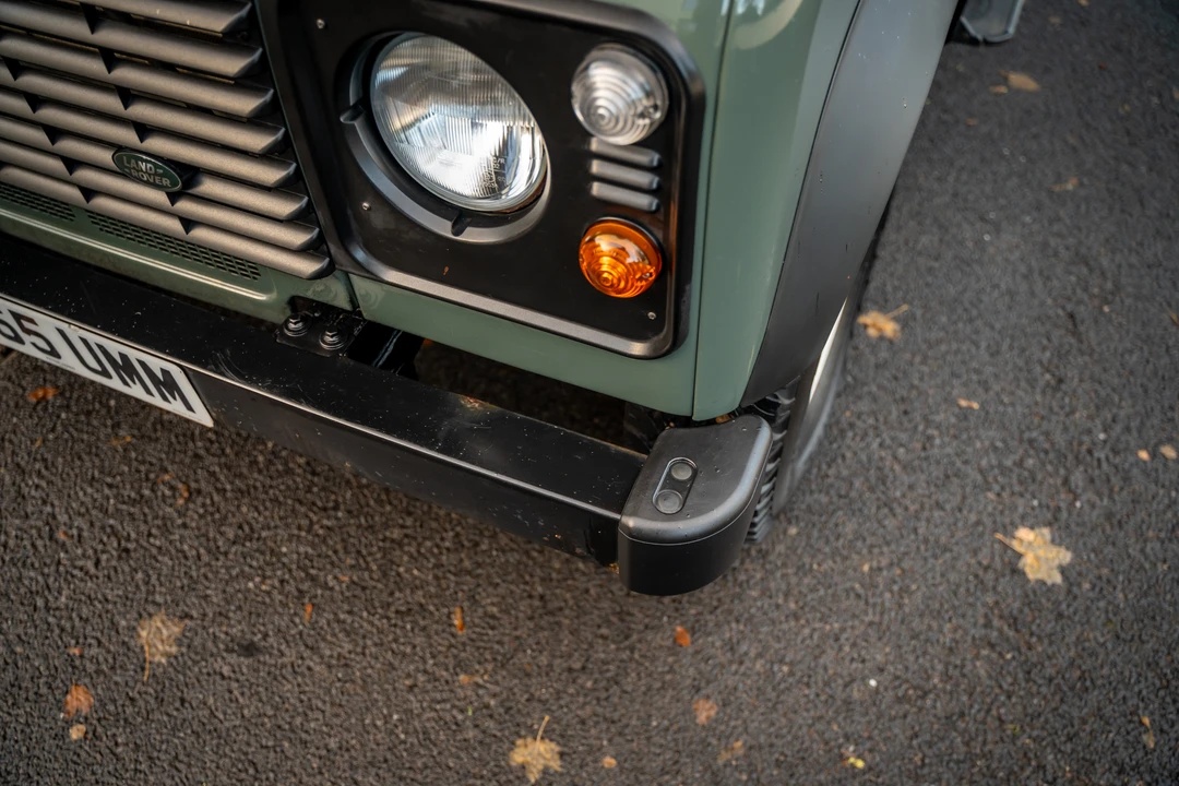 2015 Land Rover Defender 110 - Image 29 of 31
