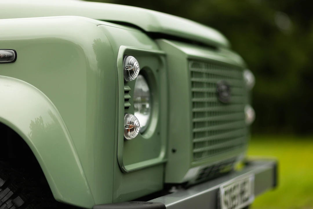 2015 Land Rover Defender 110 - Image 22 of 31