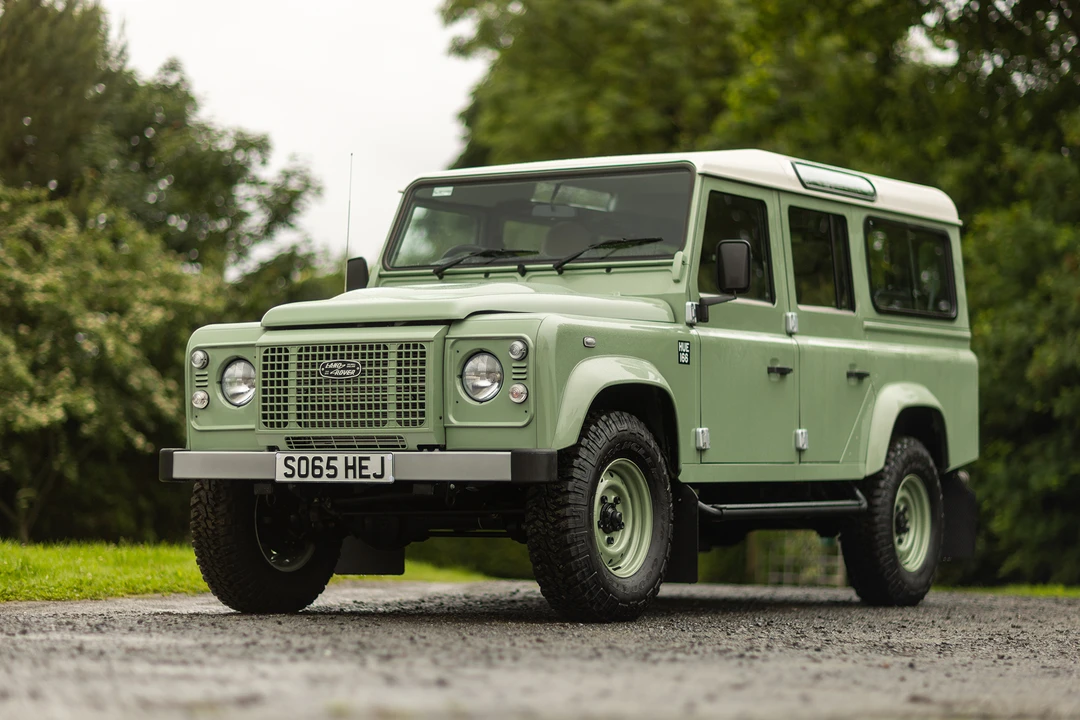 2015 Land Rover Defender 110 - Image 21 of 31