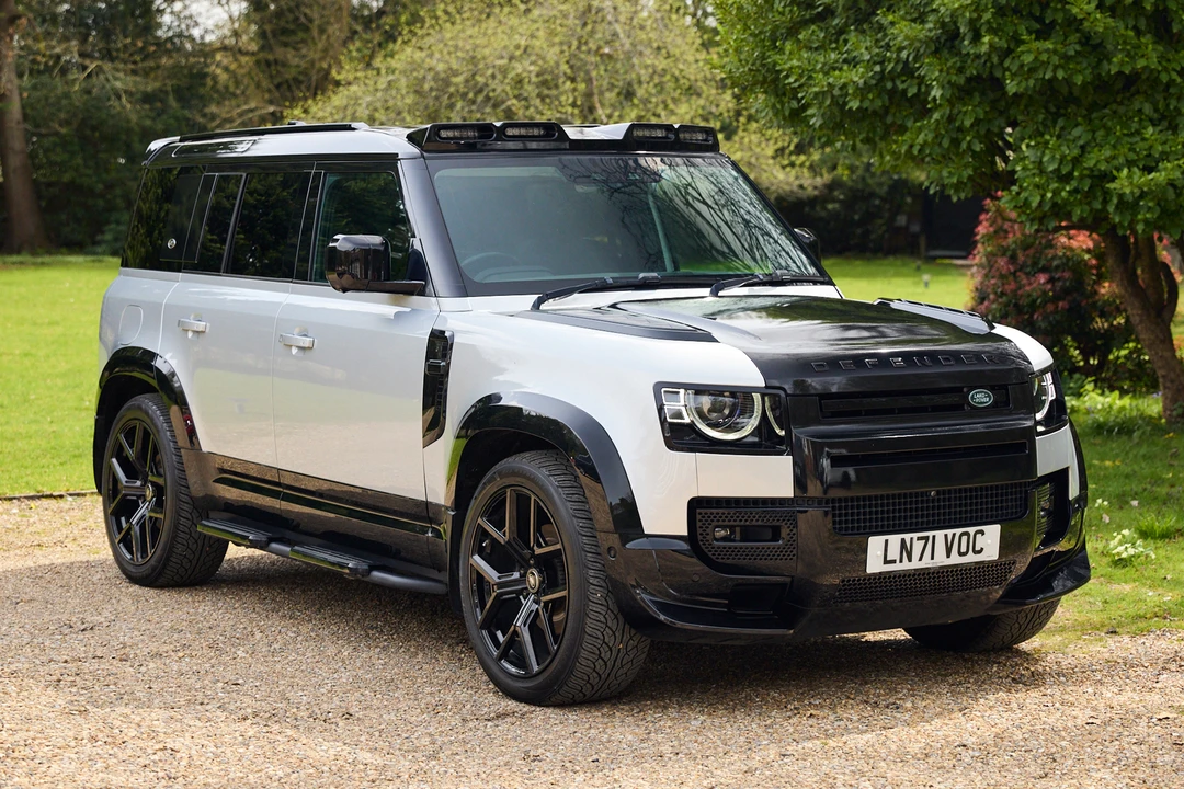 2015 Land Rover Defender 110 - Image 11 of 11
