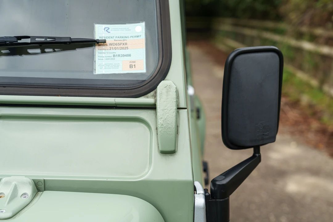 2016 Land Rover Defender 110 - Image 19 of 31