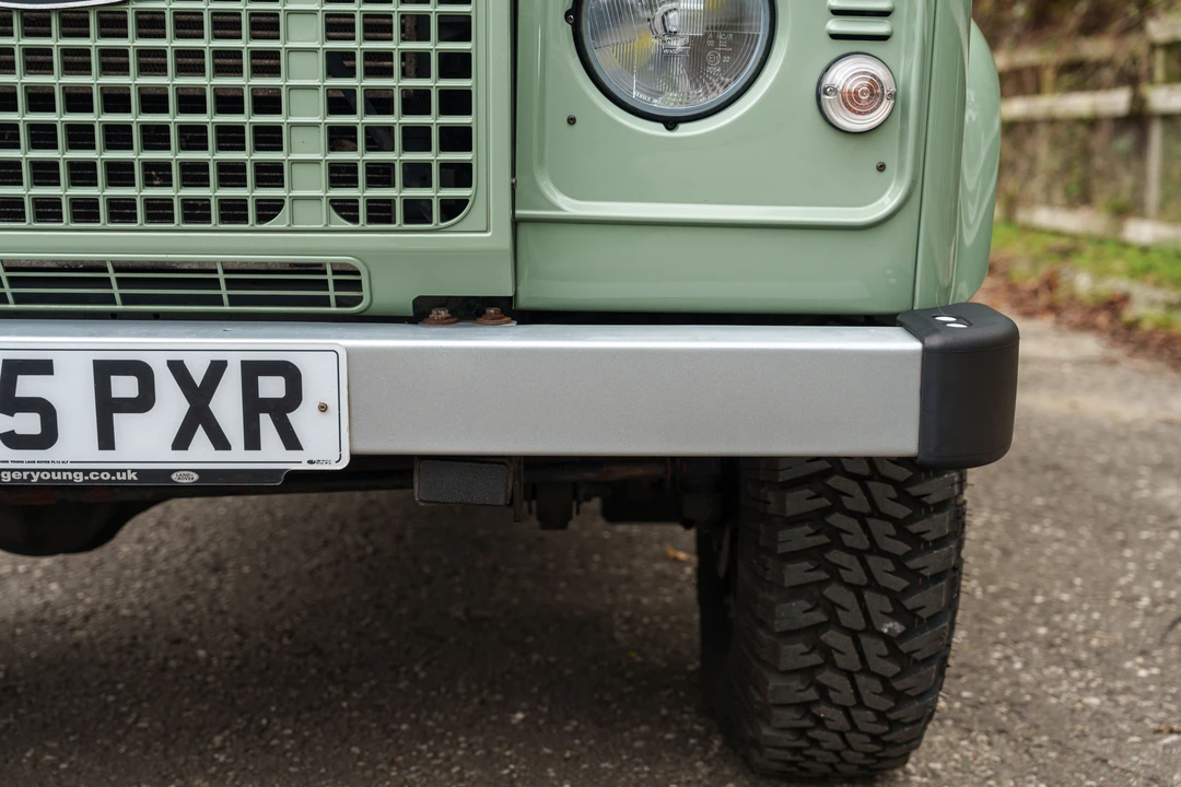 2016 Land Rover Defender 110 - Image 26 of 31