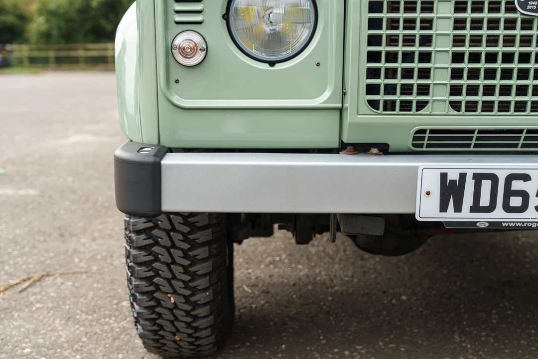 2016 Land Rover Defender 110 - Image 30 of 31