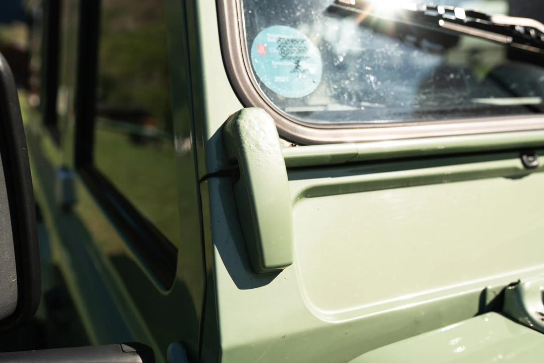 2015 Land Rover Defender 110 - Image 19 of 31