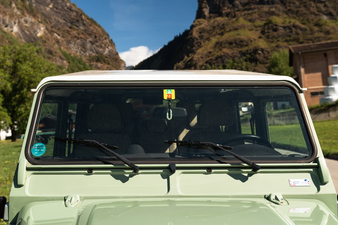 2015 Land Rover Defender 110 - Image 23 of 31