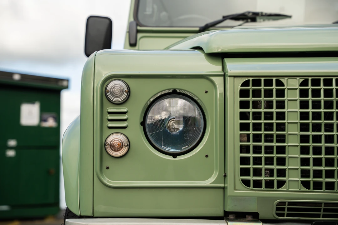 2015 Land Rover Defender 110 - Image 31 of 31