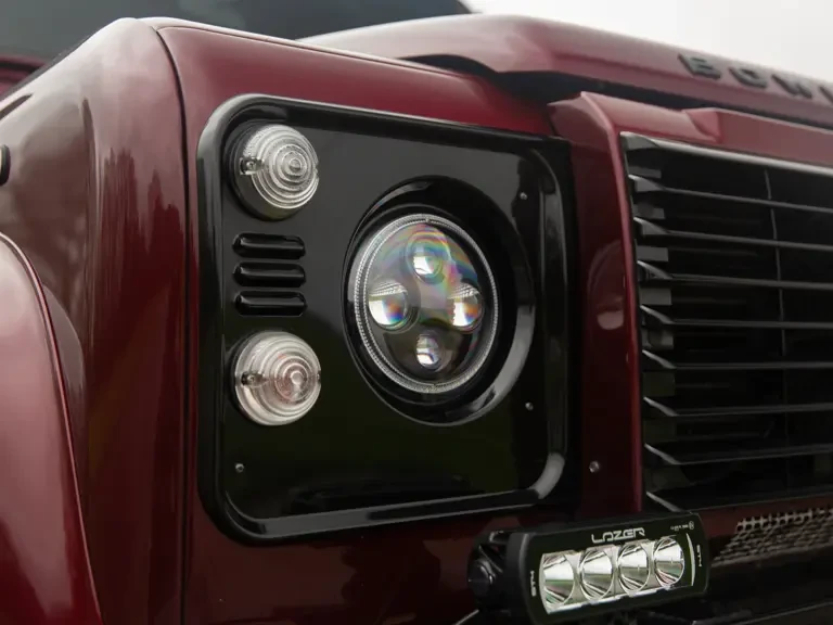 2015 Land Rover Defender 110 - Image 29 of 31