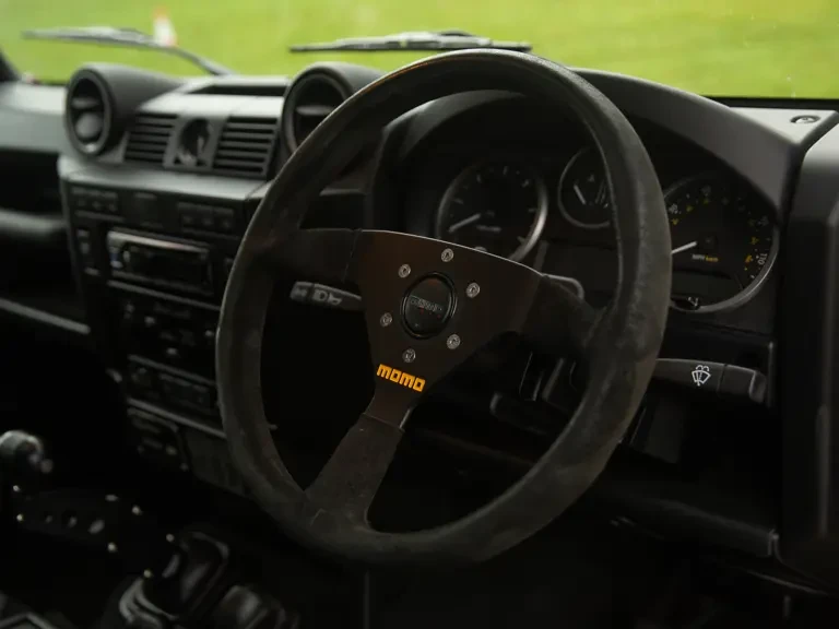 2015 Land Rover Defender 110 - Image 12 of 31