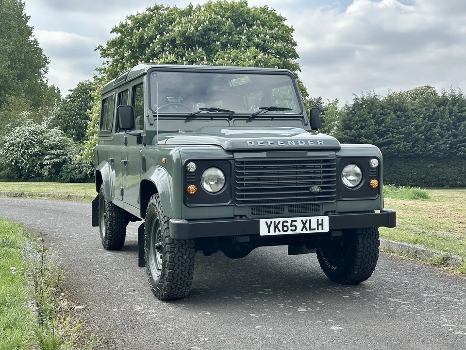 2015 Land Rover Defender 110 - Image 23 of 31