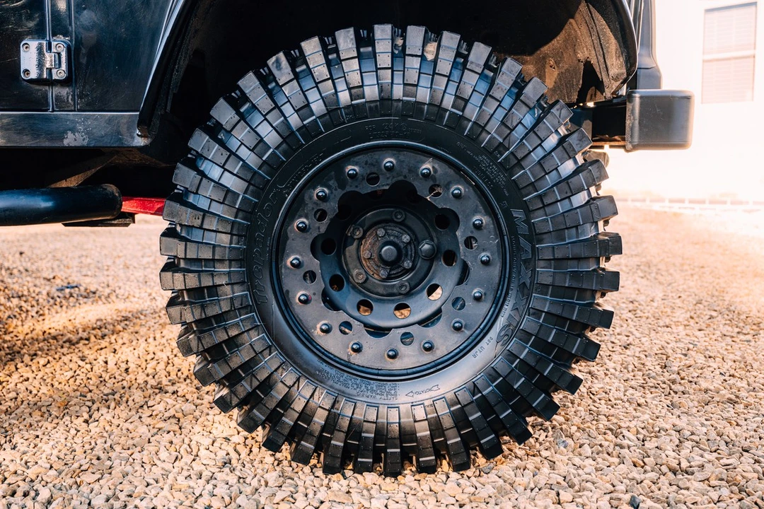 2015 Land Rover Defender 110 - Image 10 of 30