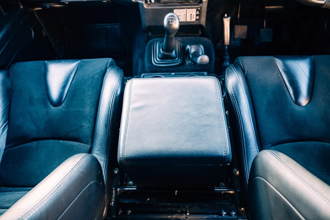 2015 Land Rover Defender 110 - Image 26 of 30