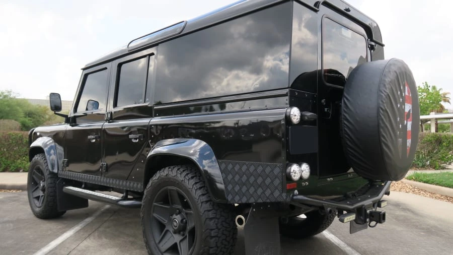 2015 Land Rover Defender 110 - Image 3 of 20