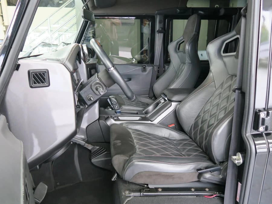 2015 Land Rover Defender 110 - Image 4 of 20