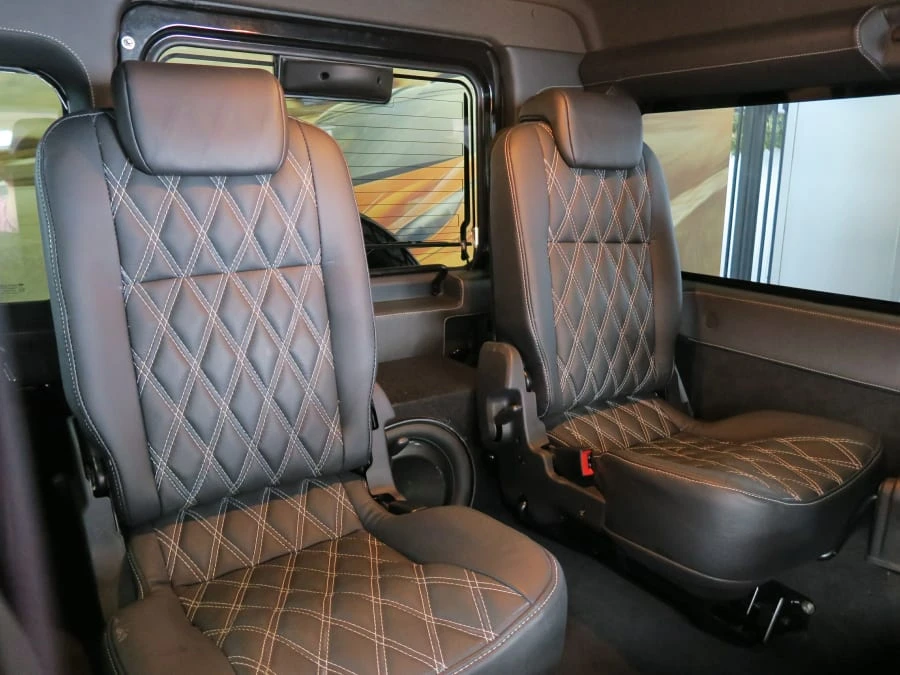 2015 Land Rover Defender 110 - Image 8 of 20
