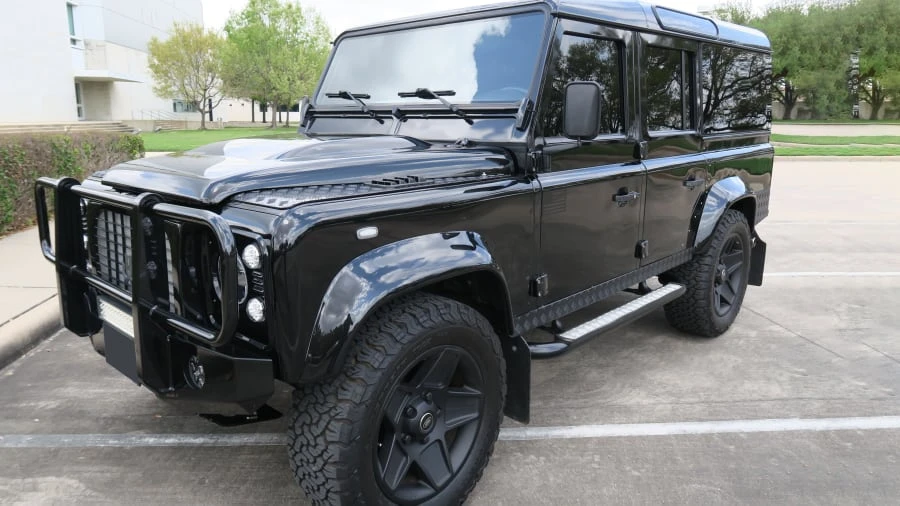 2015 Land Rover Defender 110 - Image 15 of 20