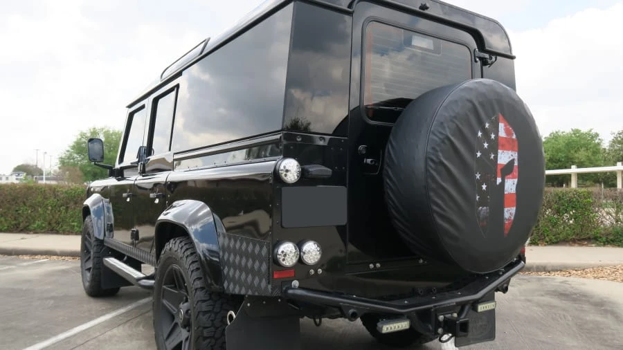 2015 Land Rover Defender 110 - Image 16 of 20