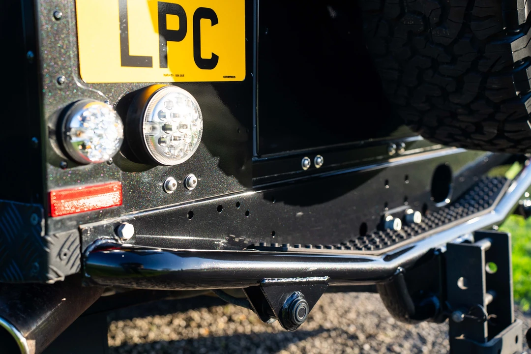 2015 Land Rover Defender 110 - Image 21 of 31
