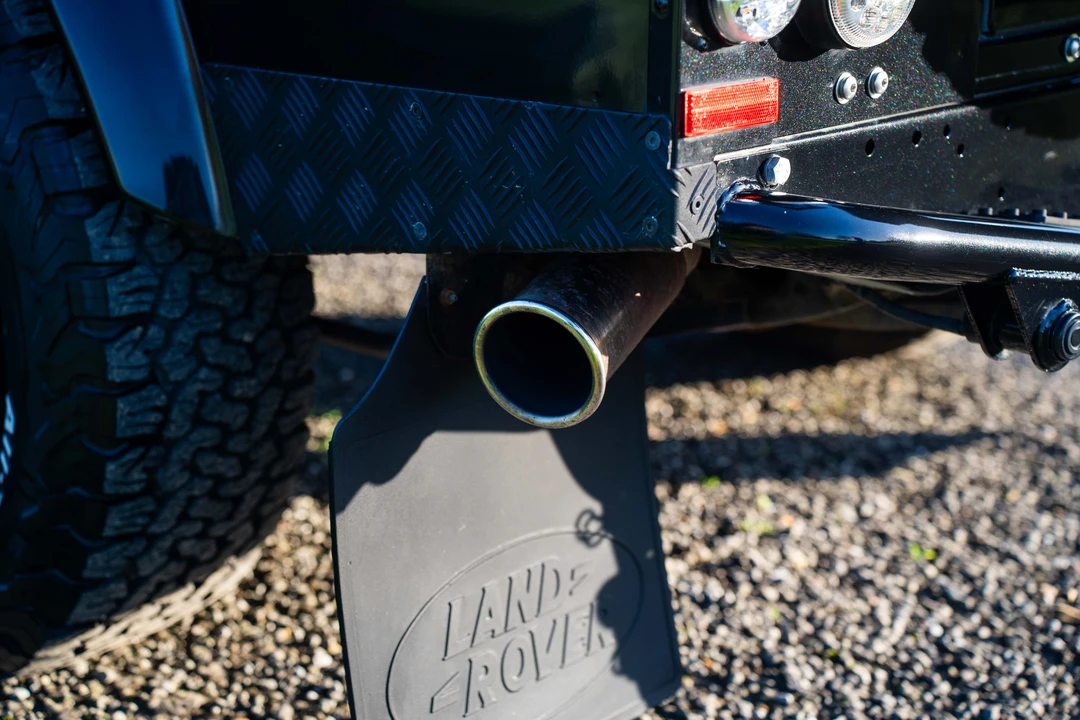 2015 Land Rover Defender 110 - Image 22 of 31