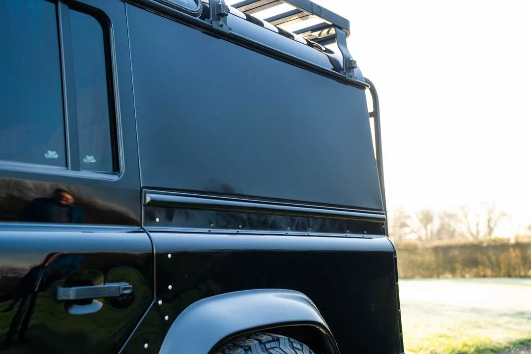 2015 Land Rover Defender 110 - Image 29 of 31