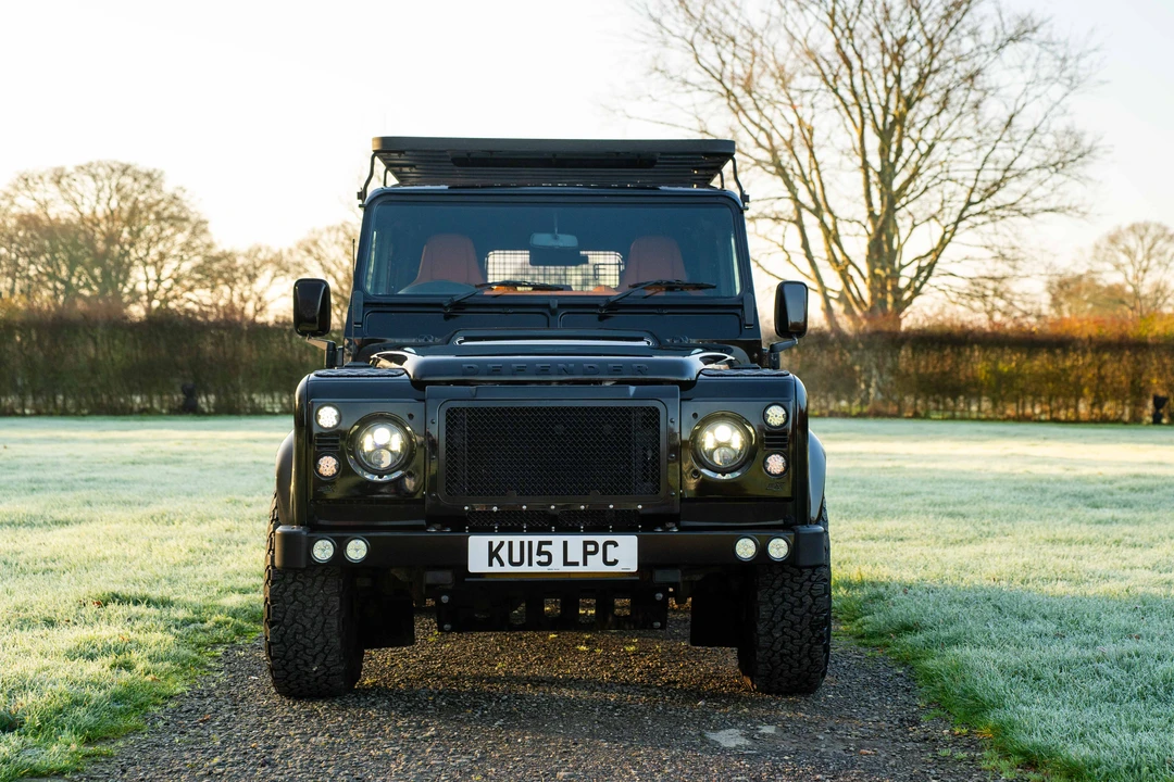 2015 Land Rover Defender 110 - Image 2 of 31