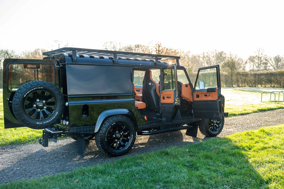 2015 Land Rover Defender 110 - Image 12 of 31