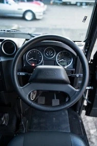 2015 Land Rover Defender 110 - Image 4 of 21