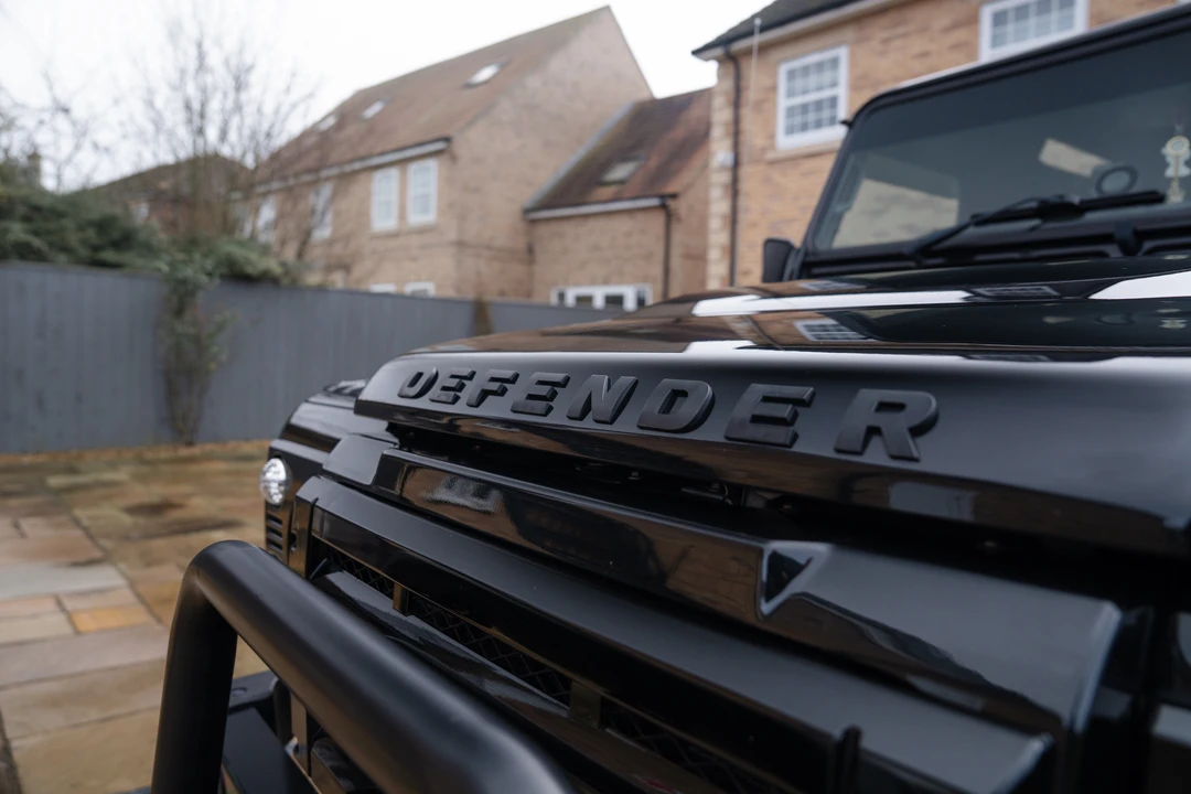 2015 Land Rover Defender 110 - Image 16 of 31