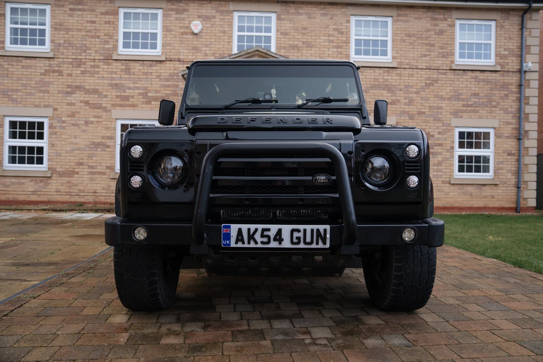2015 Land Rover Defender 110 - Image 10 of 31