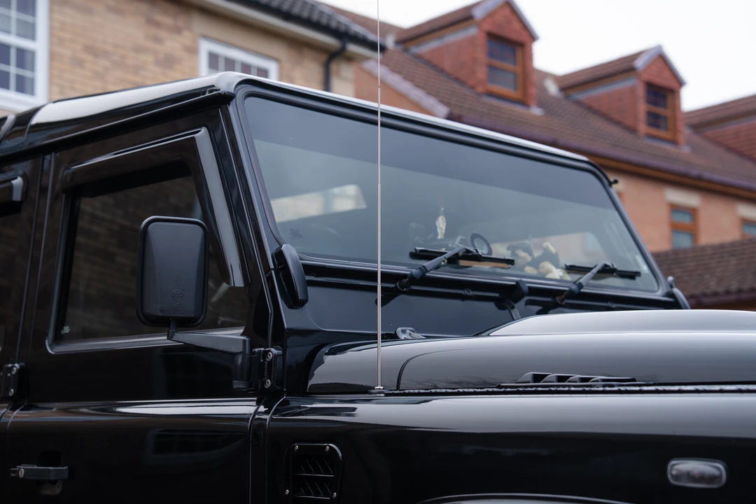 2015 Land Rover Defender 110 - Image 28 of 31