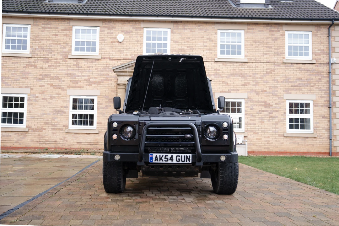 2015 Land Rover Defender 110 - Image 11 of 31