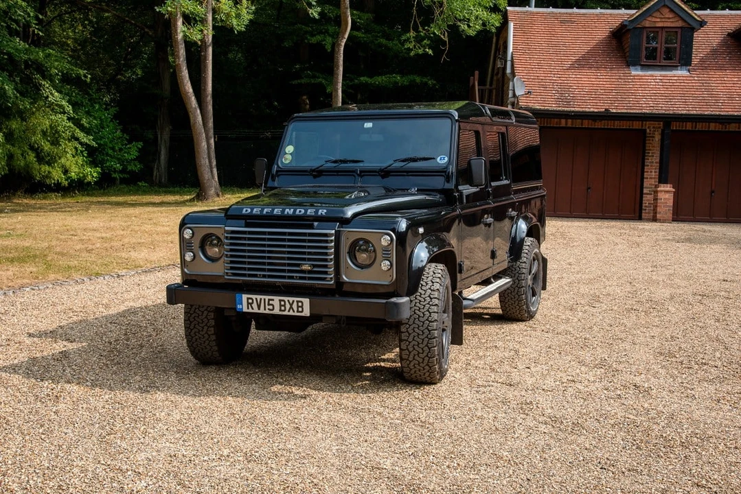 2015 Land Rover Defender 110 - Image 23 of 31