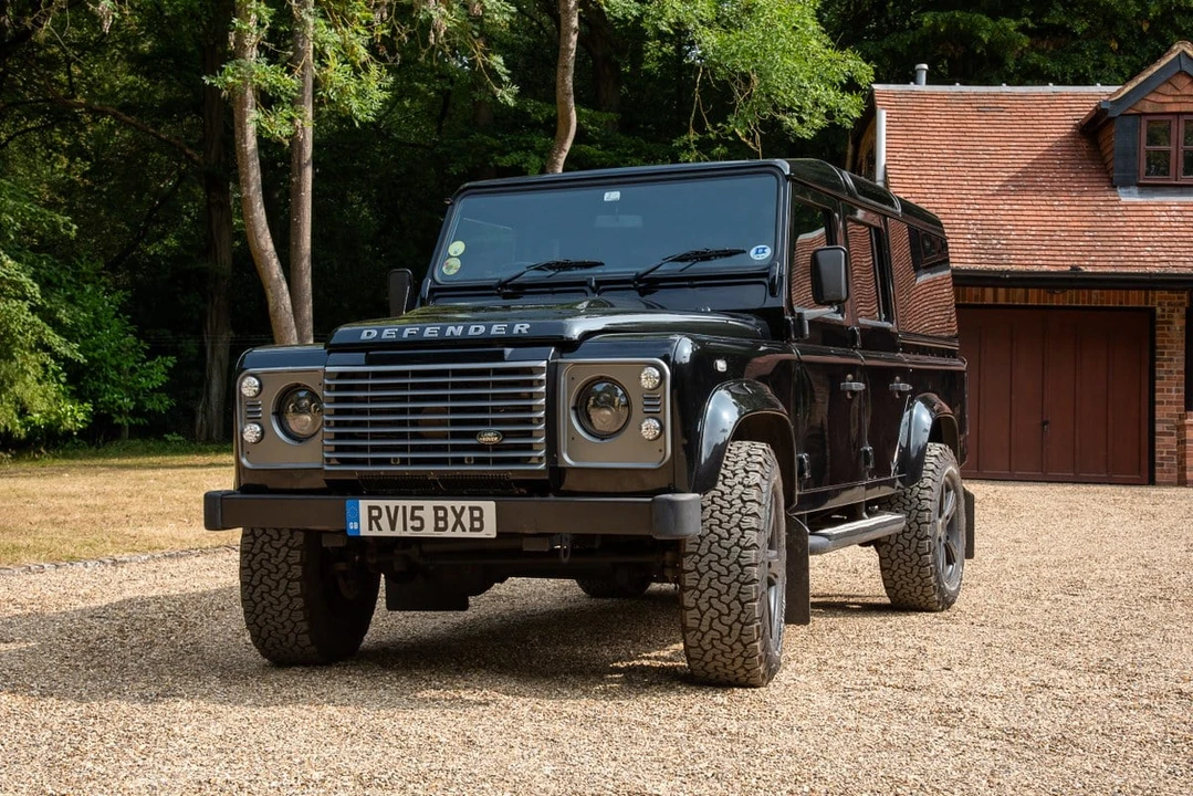 2015 Land Rover Defender 110 - Image 24 of 31