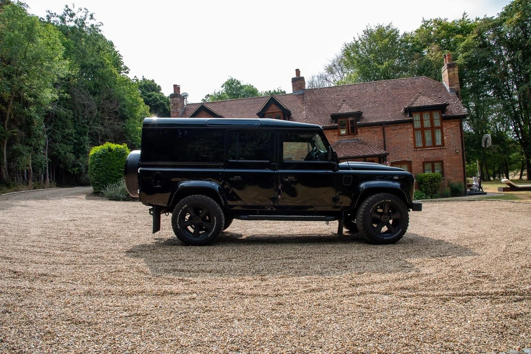 2015 Land Rover Defender 110 - Image 31 of 31