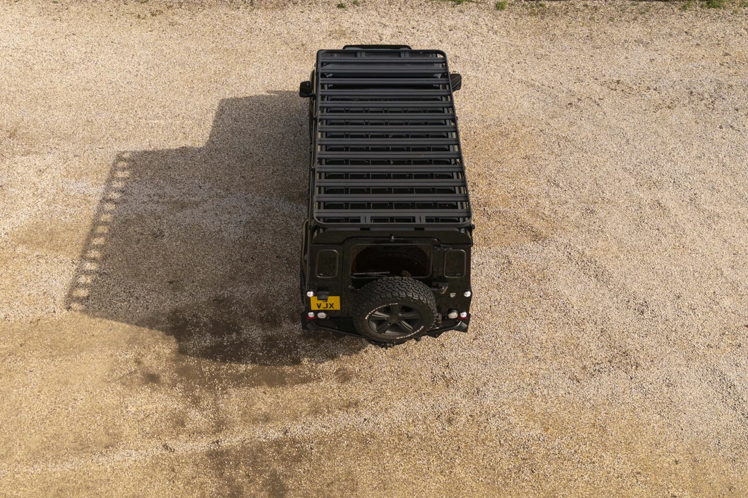 2015 Land Rover Defender 110 - Image 21 of 31