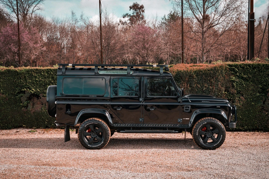 2015 Land Rover Defender 110 - Image 8 of 31