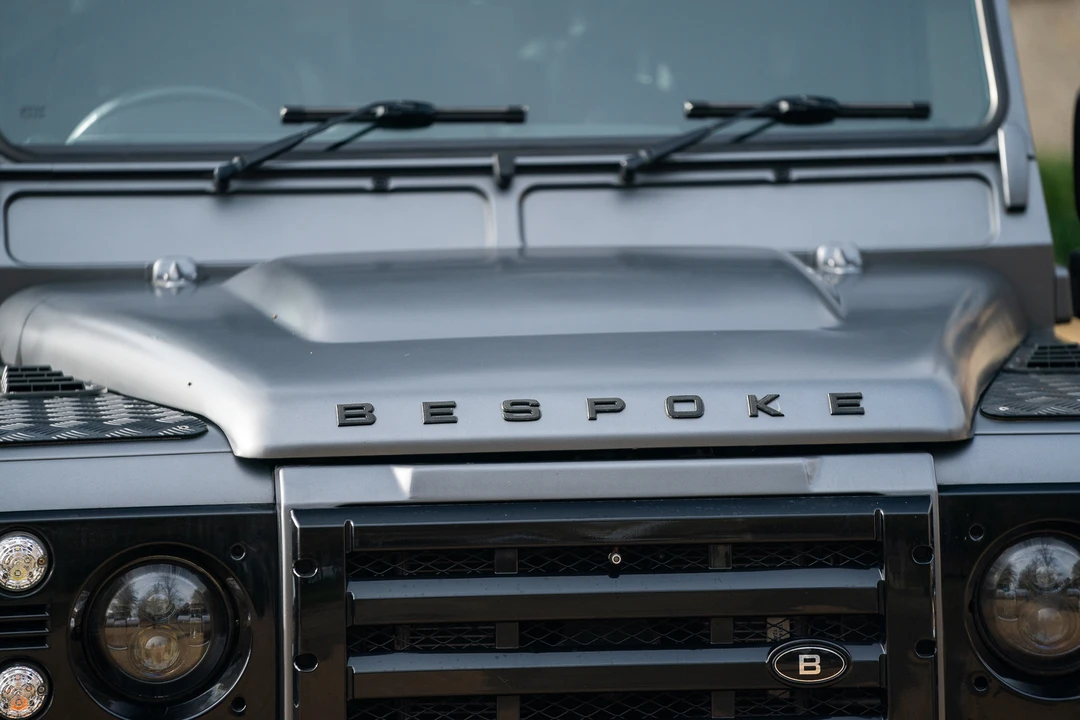 2015 Land Rover Defender 110 - Image 17 of 31