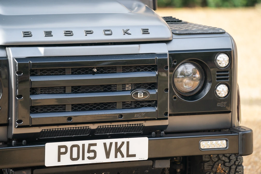 2015 Land Rover Defender 110 - Image 18 of 31