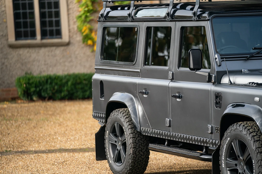 2015 Land Rover Defender 110 - Image 20 of 31