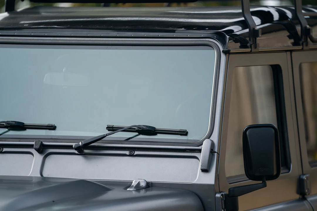 2015 Land Rover Defender 110 - Image 25 of 31