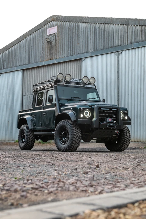 2015 Land Rover Defender 110 - Image 19 of 31