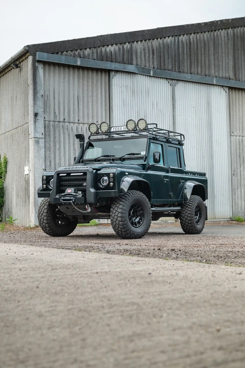 2015 Land Rover Defender 110 - Image 23 of 31
