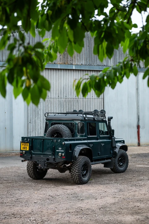 2015 Land Rover Defender 110 - Image 27 of 31