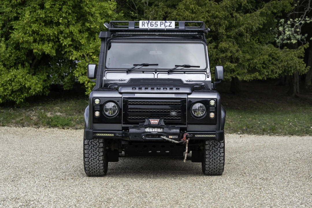 2016 Land Rover Defender 110 - Image 2 of 31