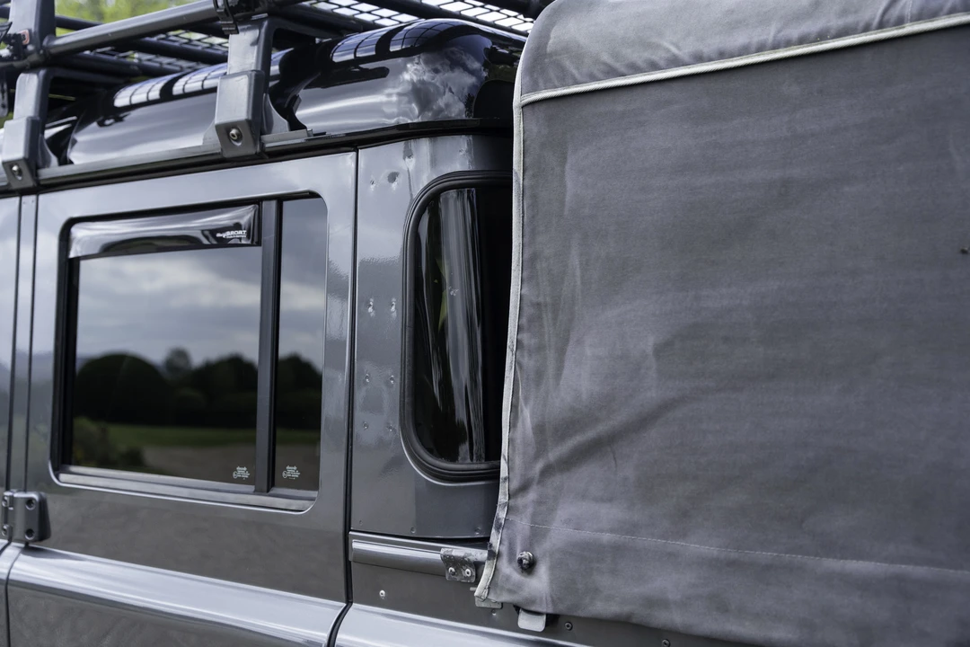 2016 Land Rover Defender 110 - Image 29 of 31